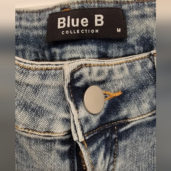 Brand New Rhinestone Fringe Jeans NWOT - Picture 3 of 8